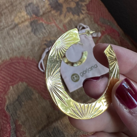 Gorjana gold loops - Picture 2 of 5
